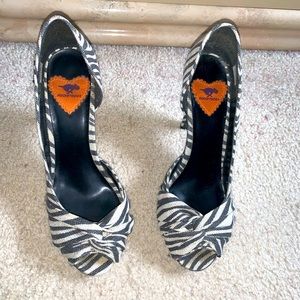 Zebra print Peep-toe heels